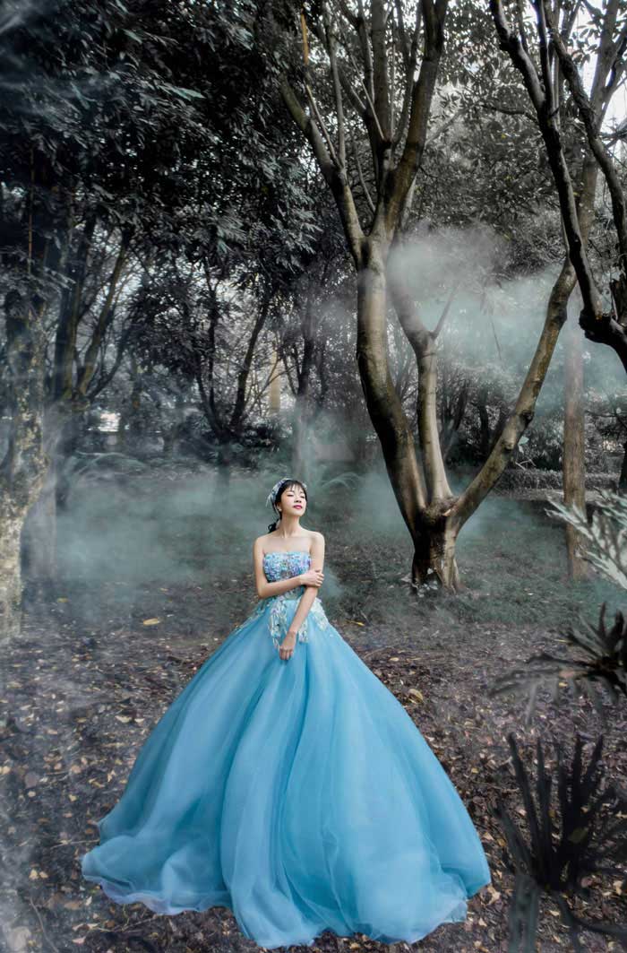Photoshop调出外景蓝色婚纱照片惊艳冷色调效果教程